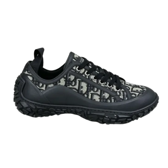 Low-Top Sneakers