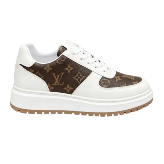 Low-Top Sneakers
